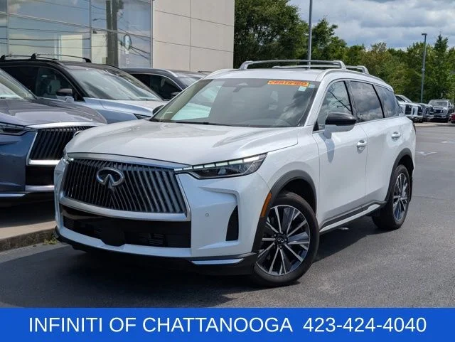 Certified Used 2026 White INFINITI LUXE image 1