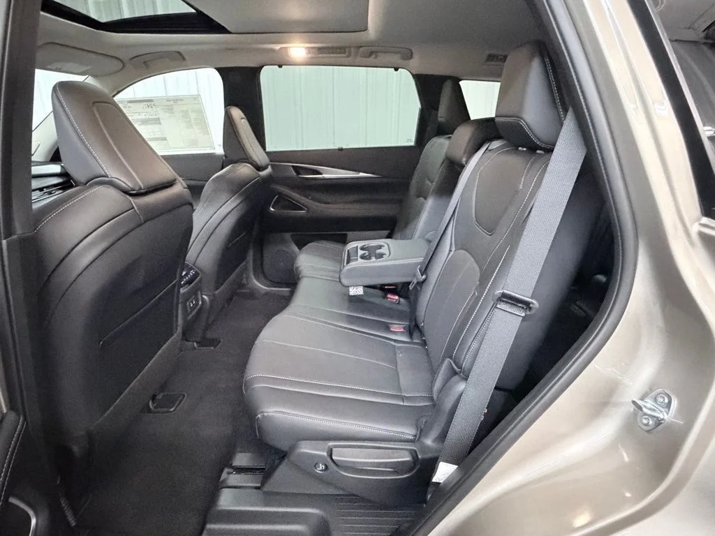 New 2026 WARM TITANIUM INFINITI Luxe FWD image 34
