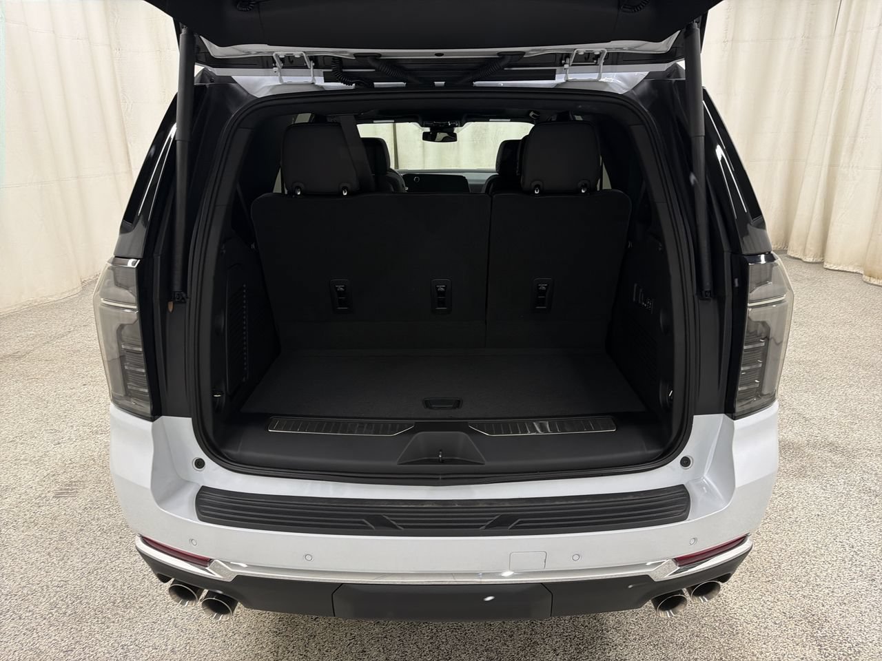 2026 Chevrolet Tahoe Premier - Photo 17