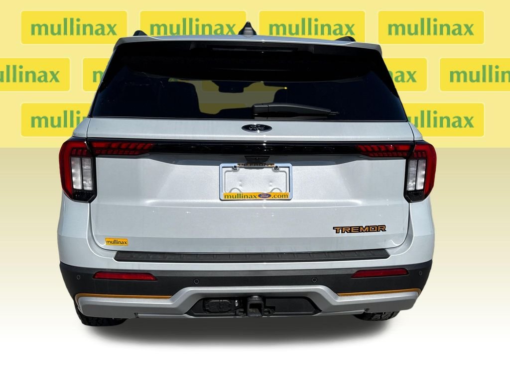 New 2026 White Ford Tremor image 14