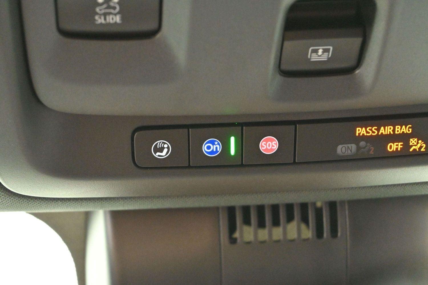 Used 2025 Sterling Gray Metallic Chevrolet Premier image 27