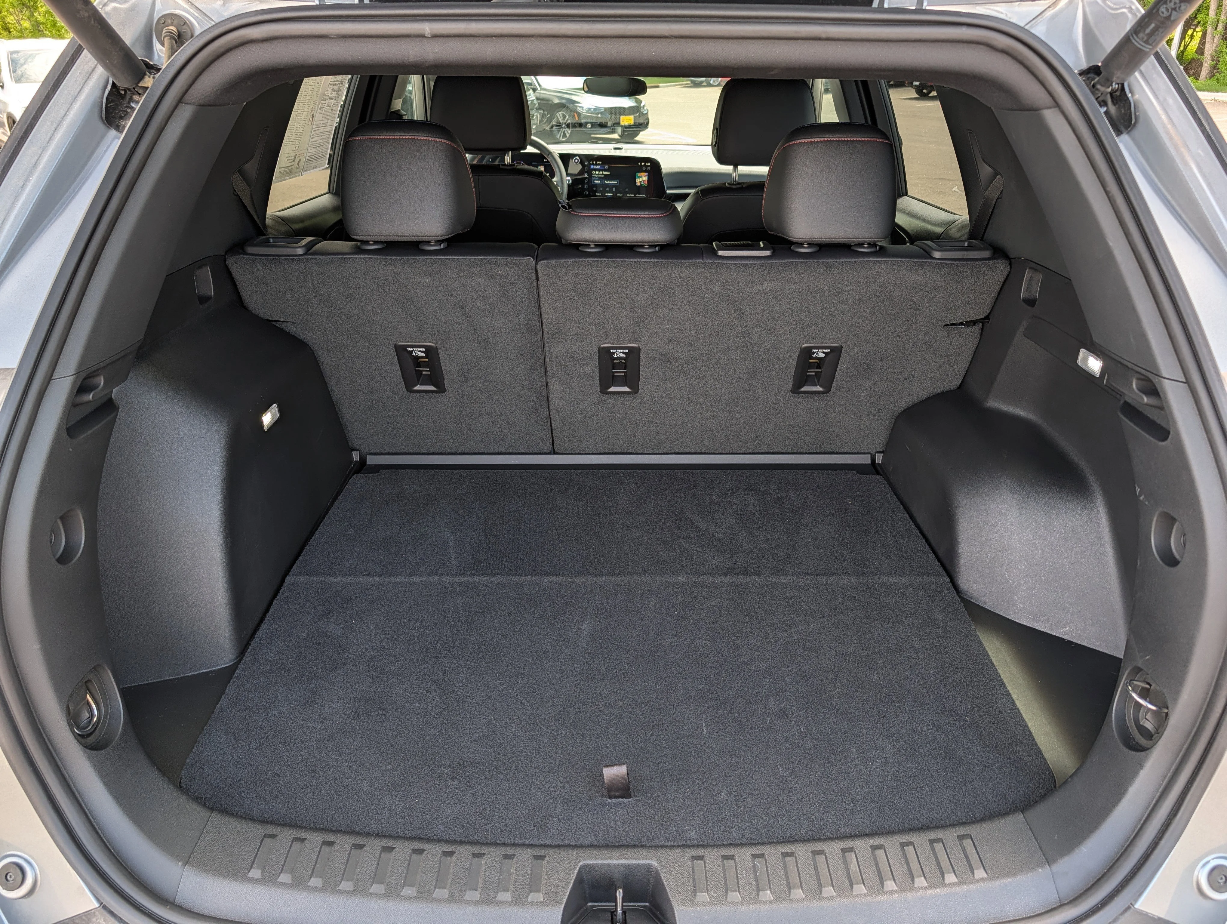 Used 2025 Sterling Gray Metallic Chevrolet AWD RS image 18