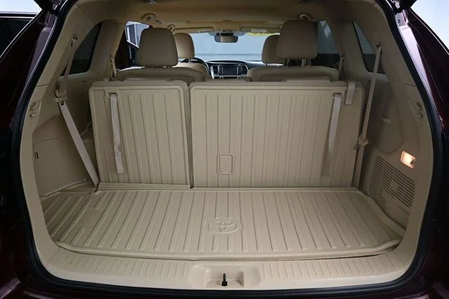 Used 2019 Red Toyota Limited image 9