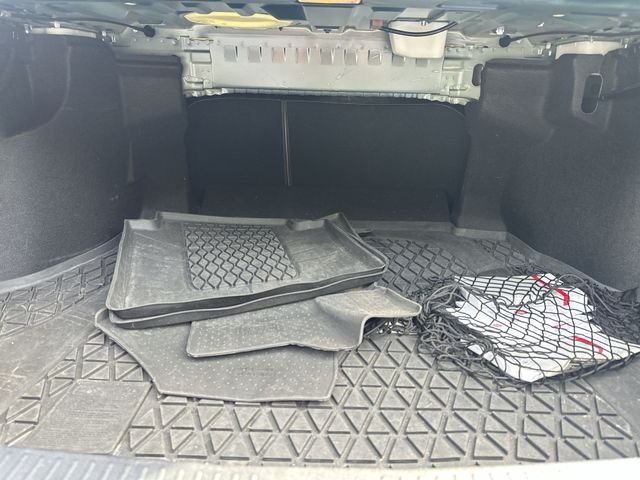 Used 2021  Toyota XLE image 24