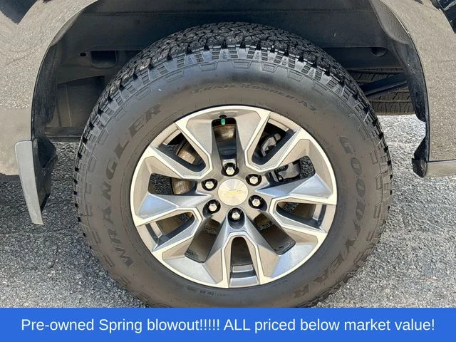 Used 2020 Black Chevrolet LT image 14
