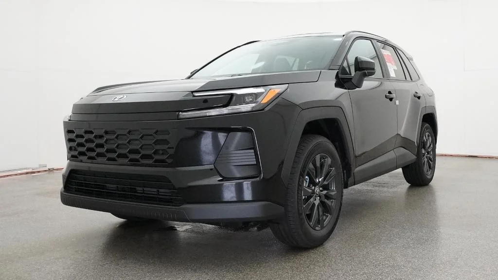 New 2026 Midnight Black Metallic Toyota XLE Premium image 19