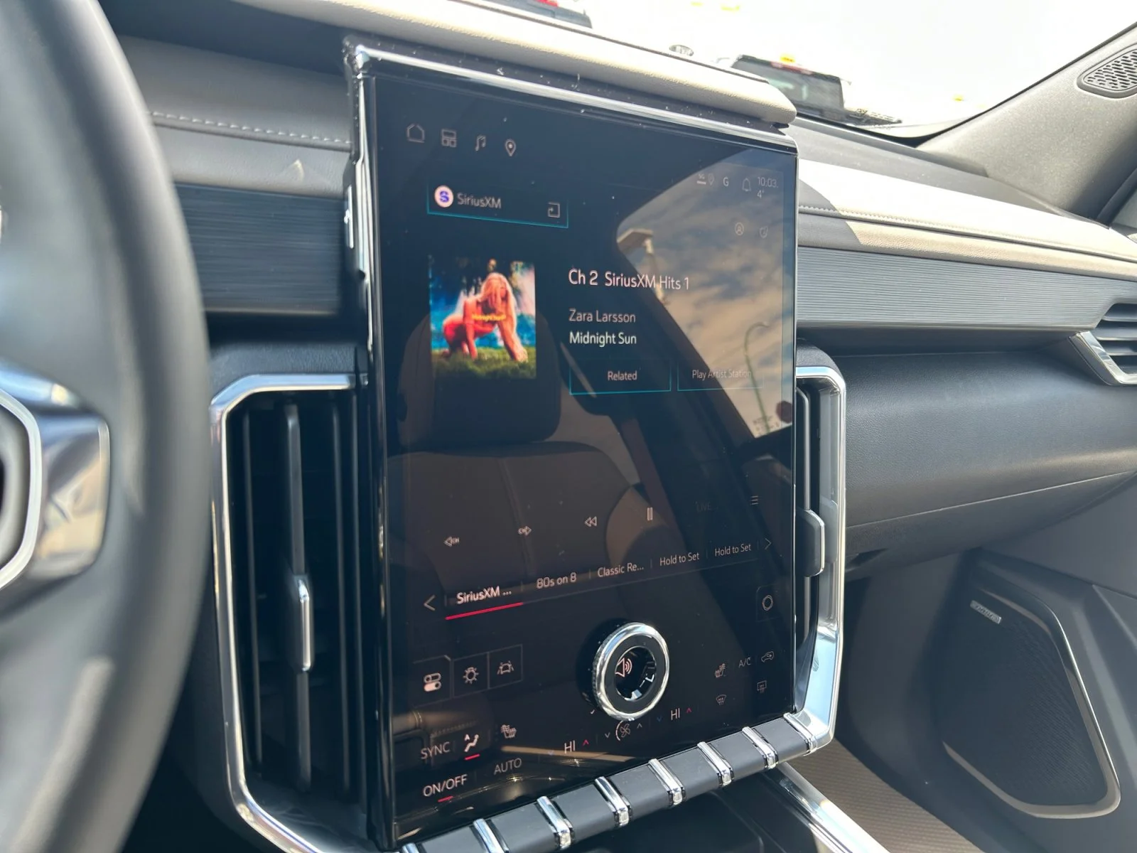 New 2026 Summit White GMC Elevation AWD image 25