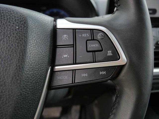 Certified Used 2024 WIND CHILL PEARL Toyota  image 29