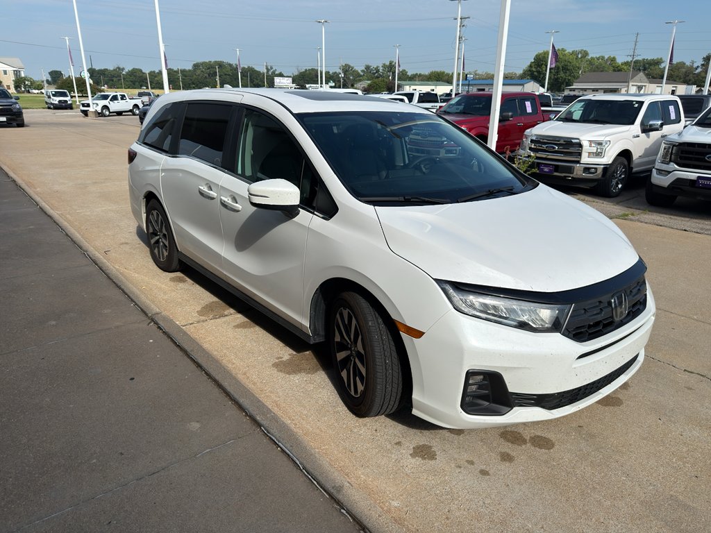 Used 2025  Honda EX-L image 4