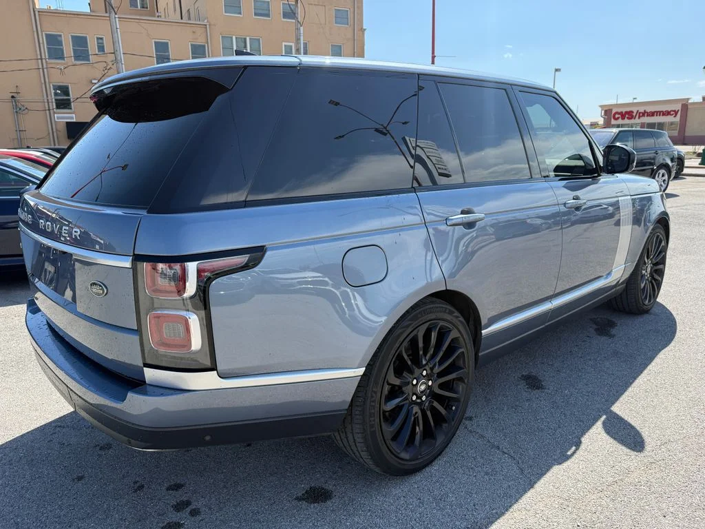Used 2019 Blue Land Rover 3.0L V6 Supercharged HSE image 12