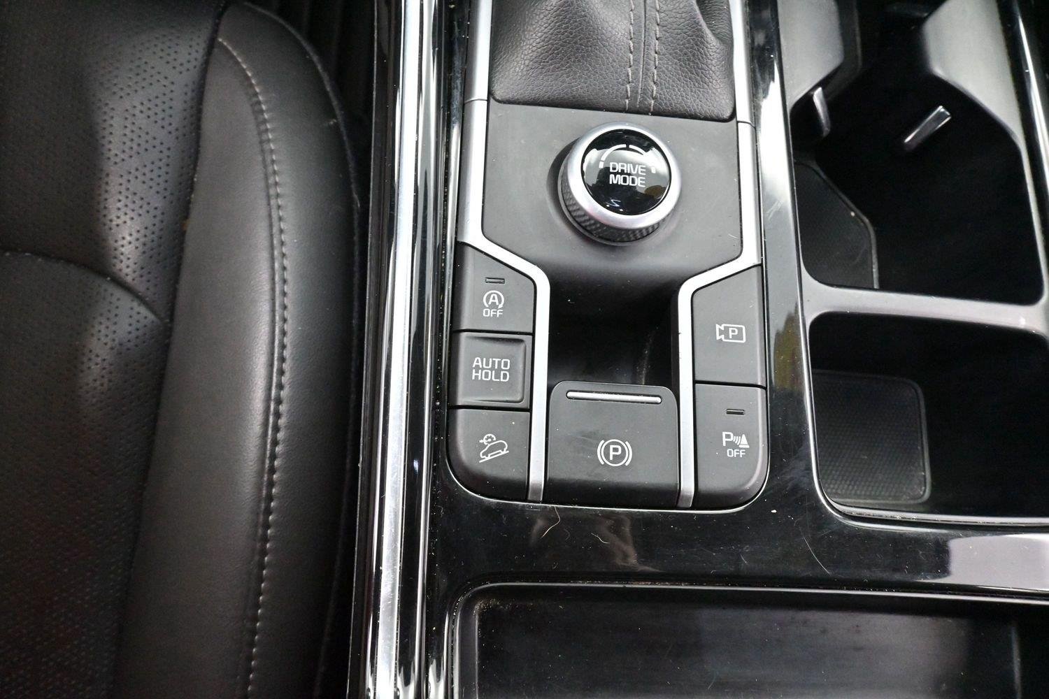 Used 2021 Glacial White Pearl Kia SX image 29