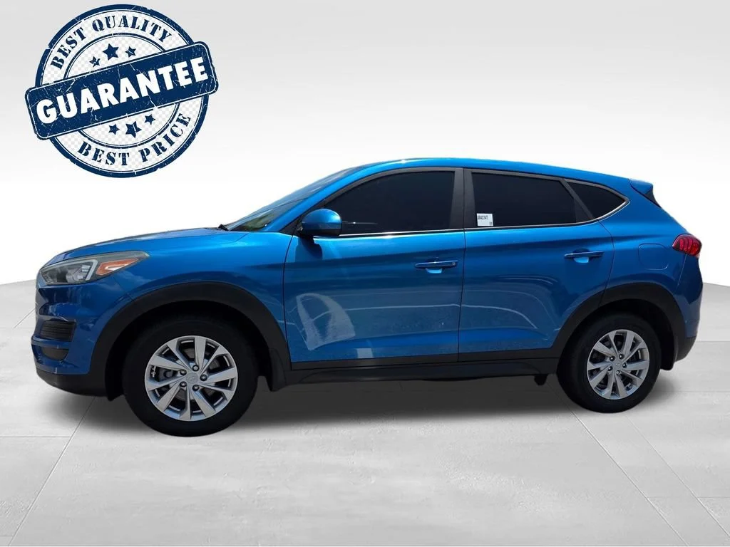 Used 2019 Blue Hyundai SE image 3