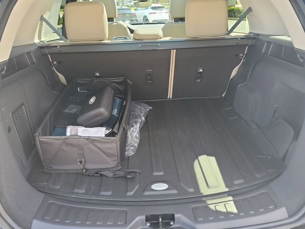 2025 Land Rover Discovery Sport S - Photo 11