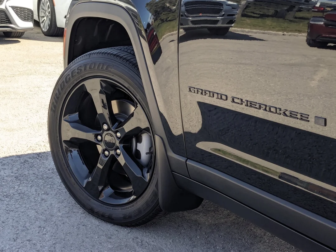 New 2026 Black Jeep Altitude - - 4x4 - Altitude Appearance Pkg - Power Sunroof - 2.0L I4 Turbo & More! image 9