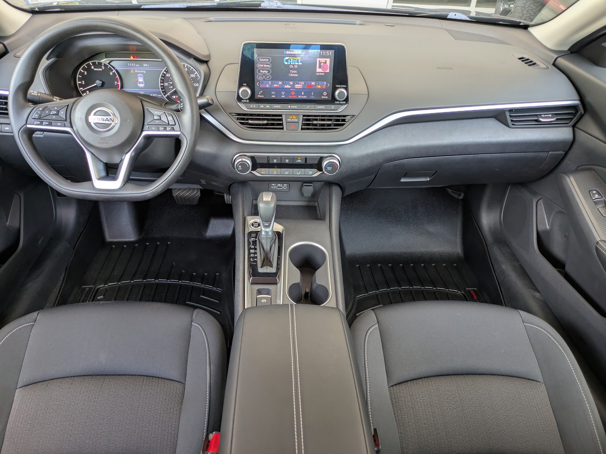 Used 2022 Super Black Nissan 2.5 SV image 15