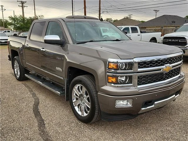 Used 2014 Brown Chevrolet High Country 4x4 Crew Cab 5.75 ft. box 143.5 in. W image 6