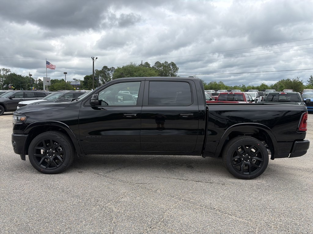 New 2026 Diamond Black Crystal Pearl-Coat Exterior Paint Ram Laramie image 3