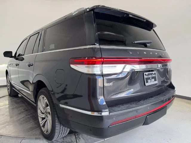 Used 2023 Starlight Gray Premium Colorant Lincoln Reserve image 9