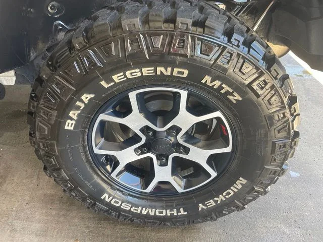 Used 2021 White Jeep Unlimited Rubicon image 17