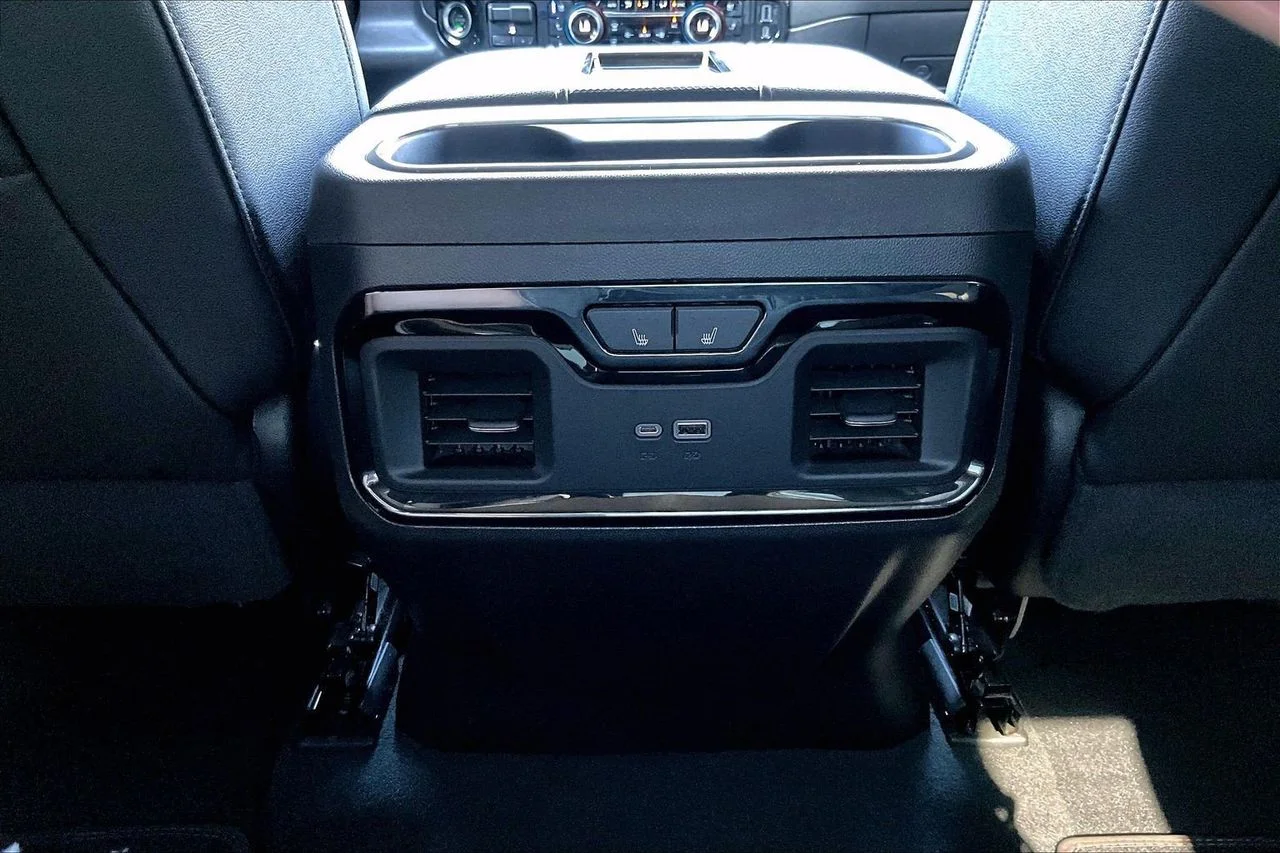 Used 2022 White Chevrolet ZR2 image 16