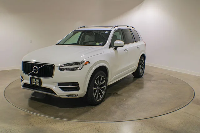 2019 Volvo XC90 T5 Momentum