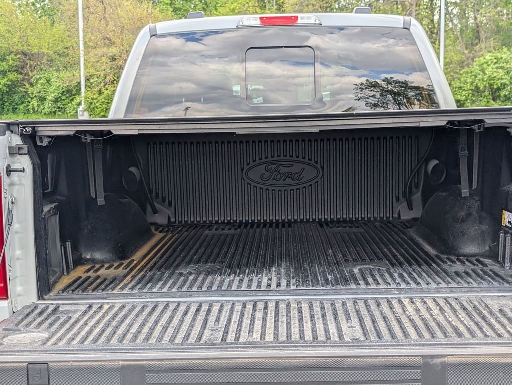 Used 2023  Ford Lariat image 7