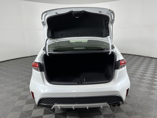 Certified Used 2022 Pearl Toyota SE image 37