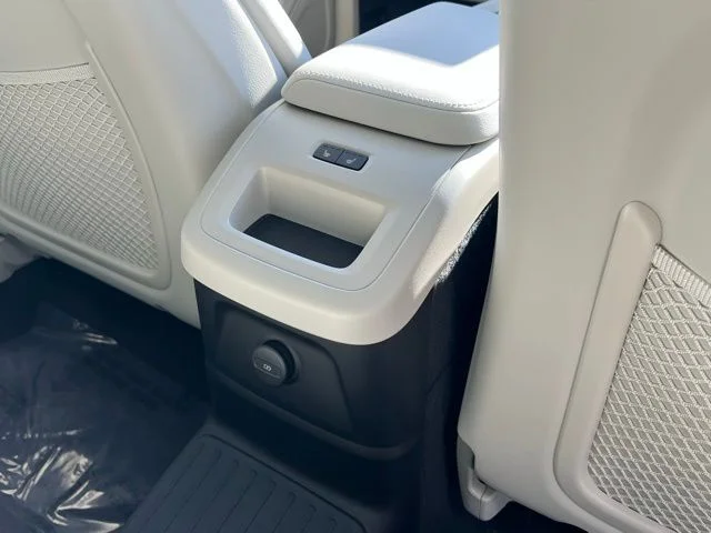 New 2026 Denim Blue Volvo Ultra image 31