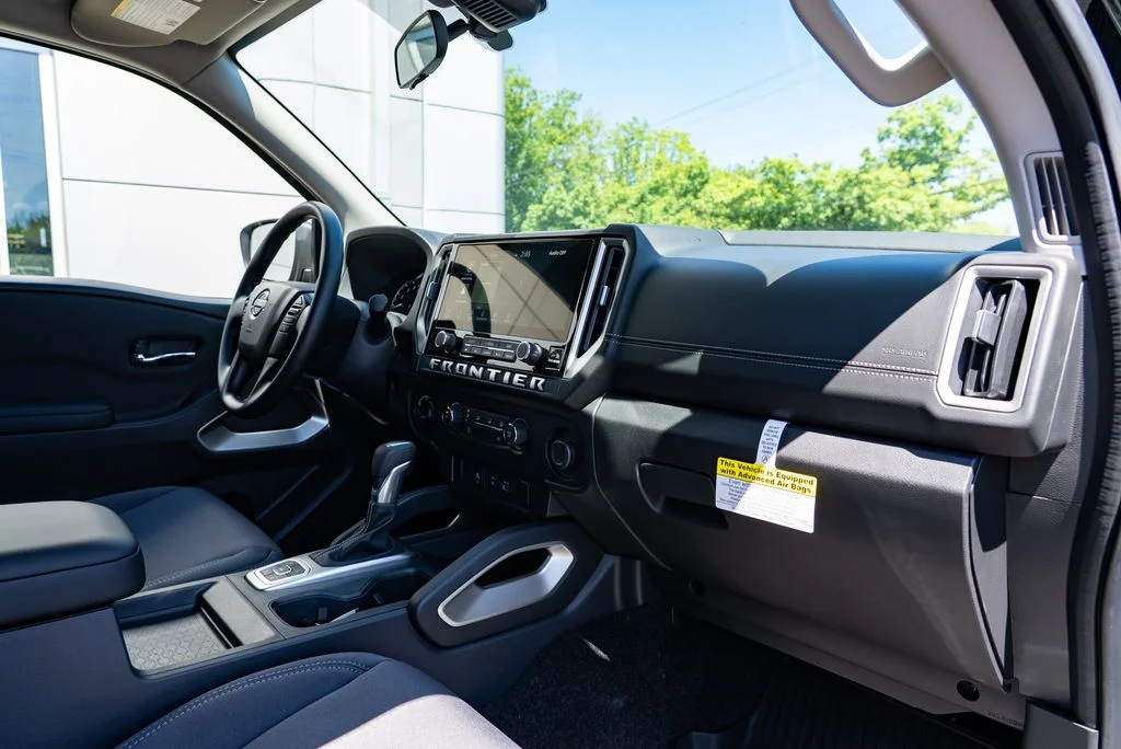 New 2026 Super Black Nissan Crew Cab SV Long Bed image 29