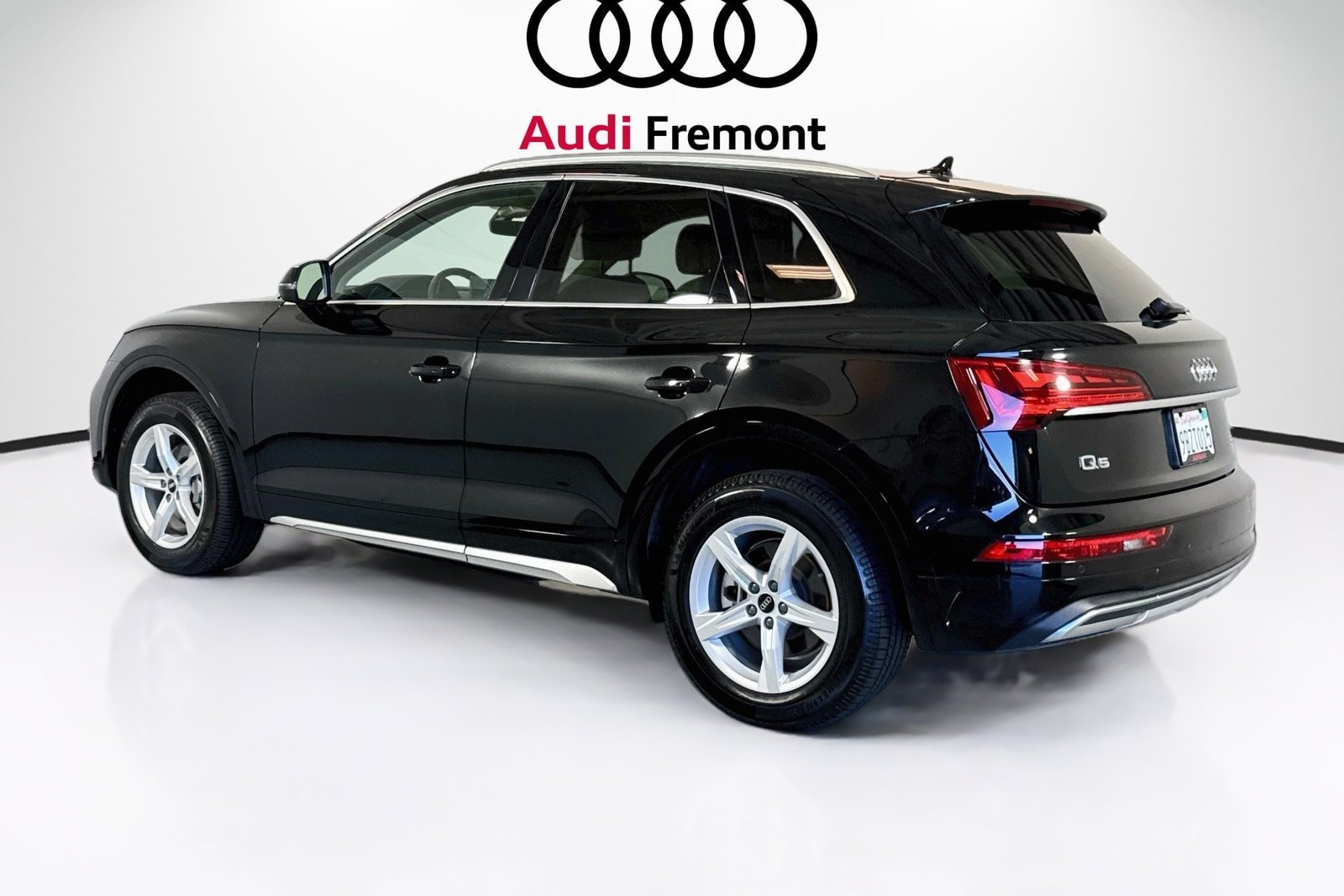 Used 2022 Mythos Black Metallic Audi Premium image 8
