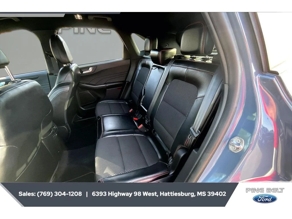 Used 2023 Vapor Blue Metallic Ford ST-Line image 19