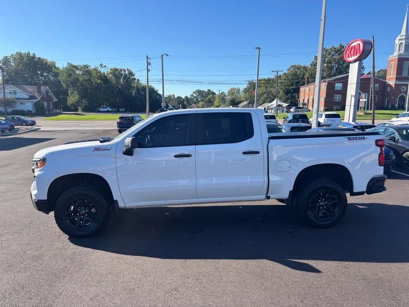 Used 2025 White Chevrolet Custom Trail Boss image 5