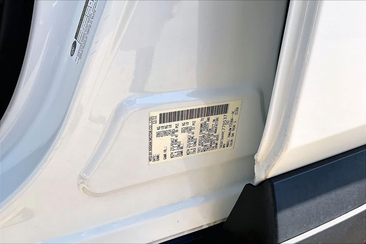 Used 2023 Glacier White Nissan S image 31