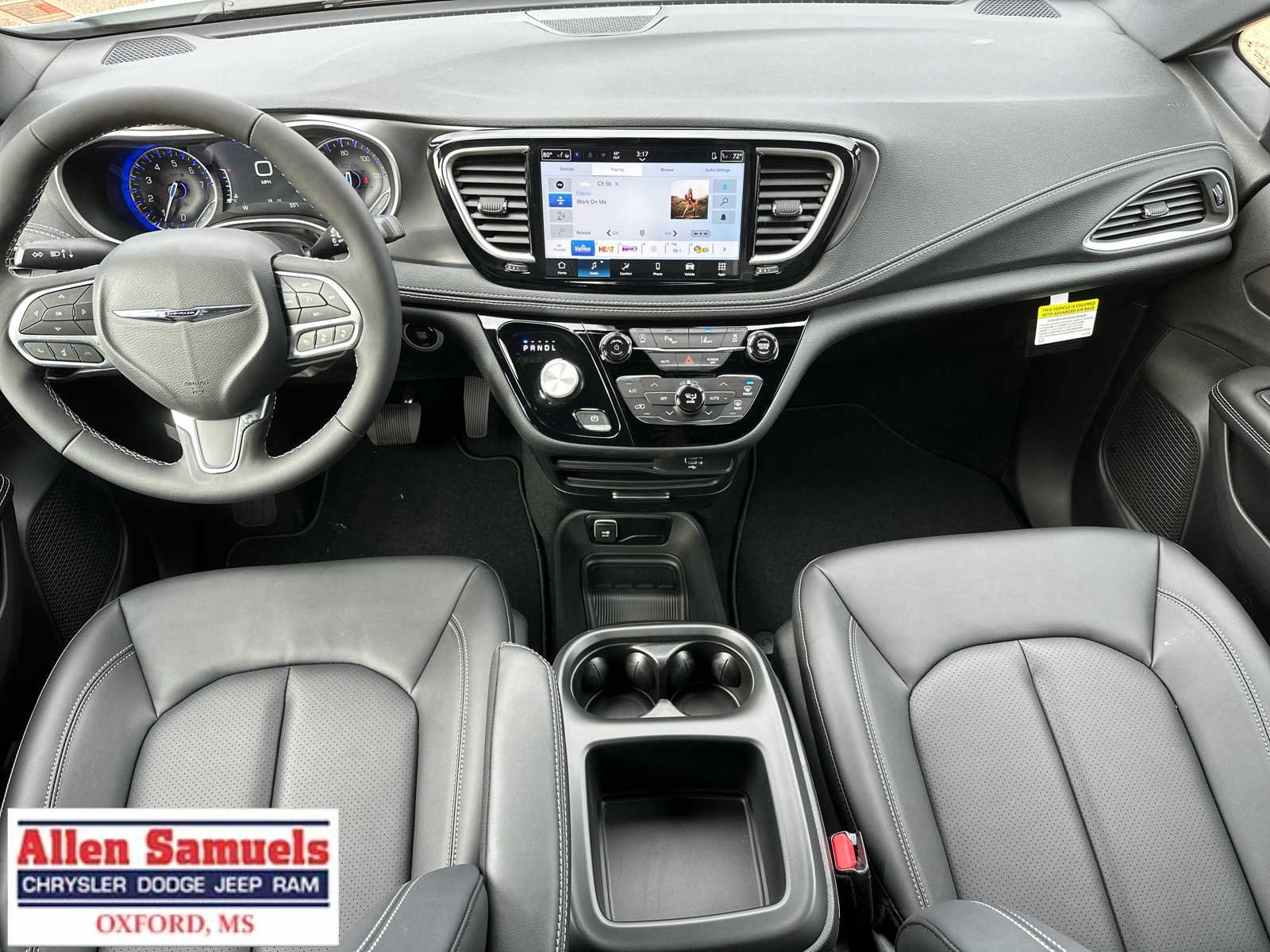 2026 Chrysler Pacifica Select - Photo 14