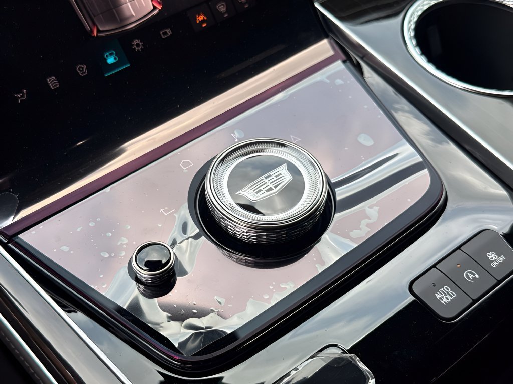 2026 Cadillac Escalade Luxury - Photo 15
