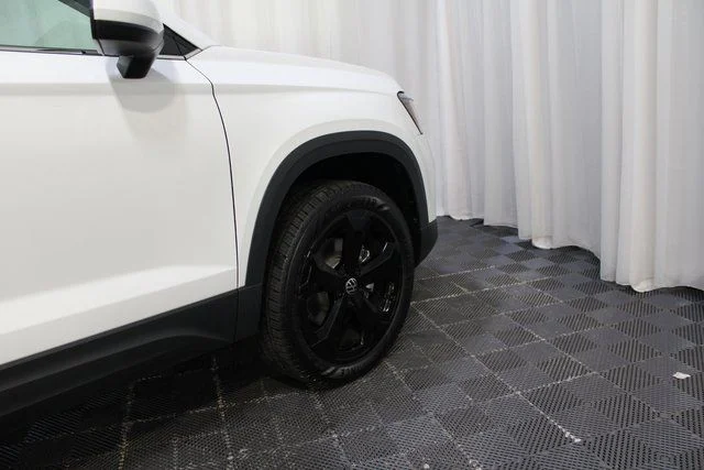 2025 Volkswagen Taos SEL - Photo 28