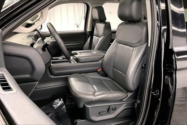 2025 Ford Expedition Active - Photo 24