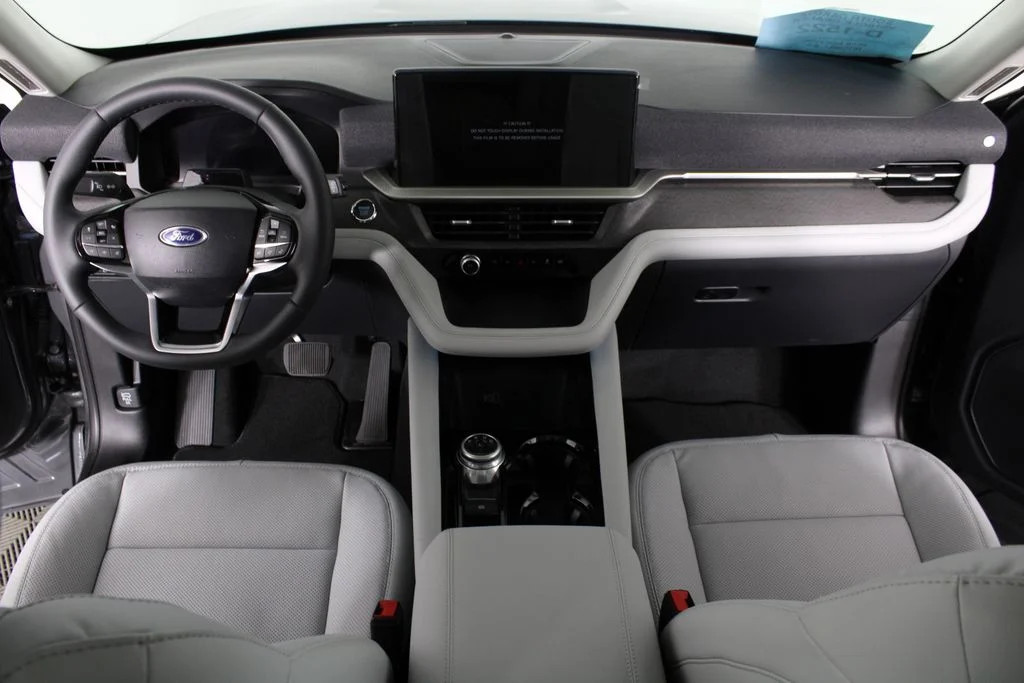 2026 Ford Explorer Platinum - Photo 27
