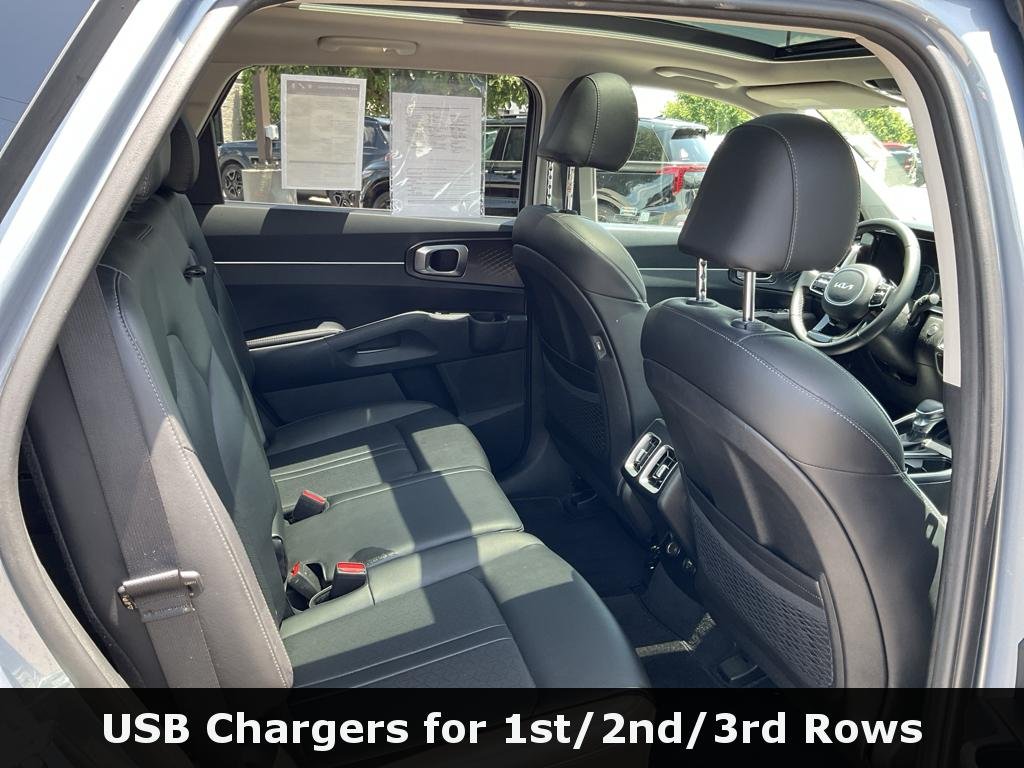 Certified Used 2022 Everlasting Silver Kia S image 14