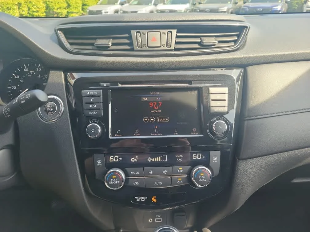 Used 2018 Brilliant Silver Nissan SV image 11
