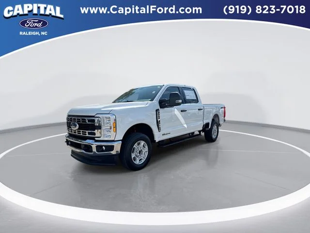 Used 2025 White Ford XLT image 4