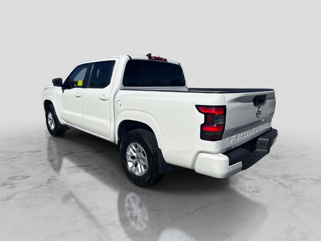 Used 2024 White Nissan SV image 3