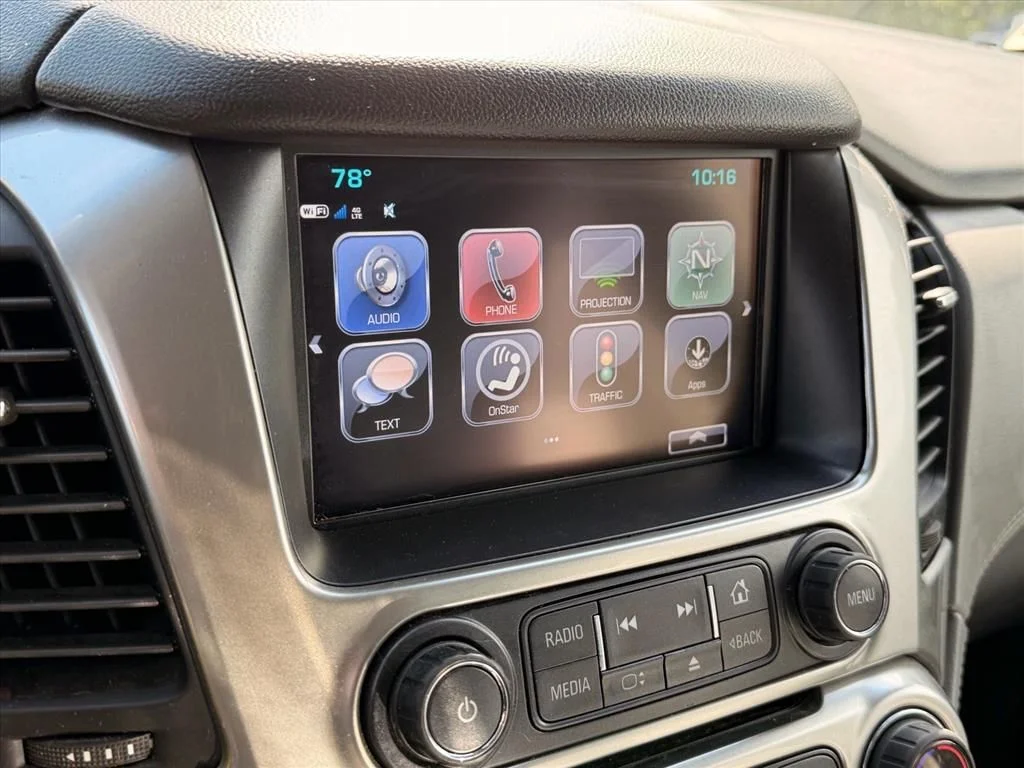 Used 2020 White Chevrolet LT image 25