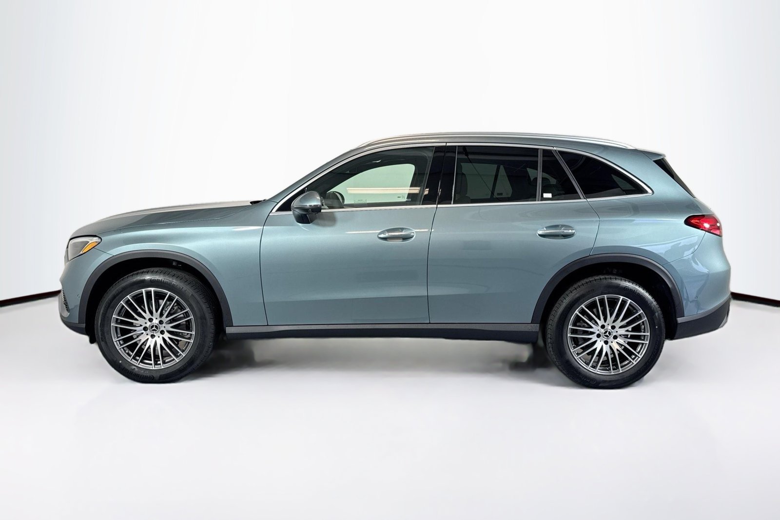 New 2026 Verde Silver Metallic Mercedes-Benz GLC 300 image 8