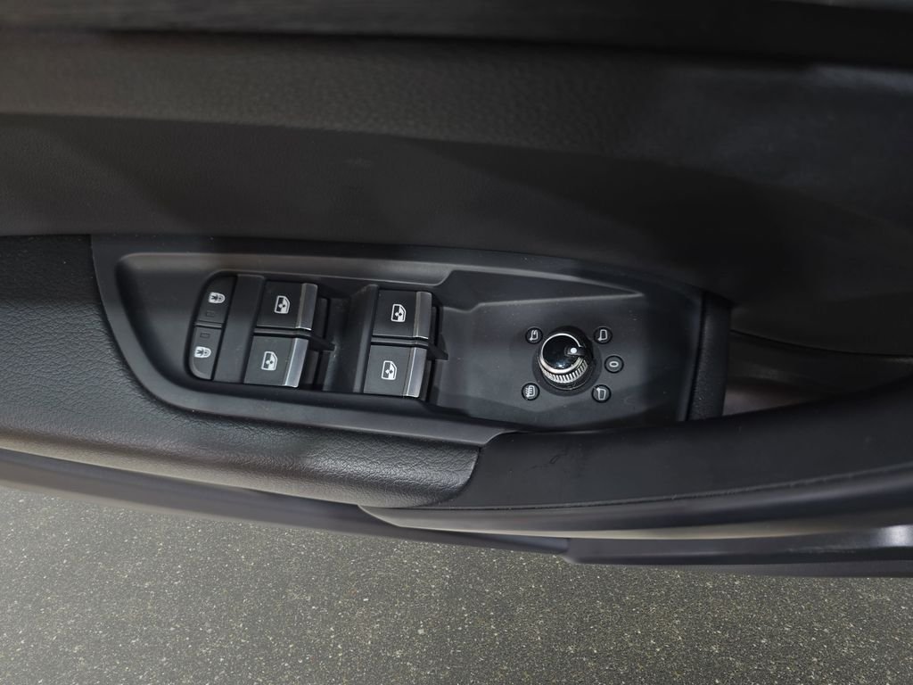 Used 2024  Audi 45 S line Premium image 29
