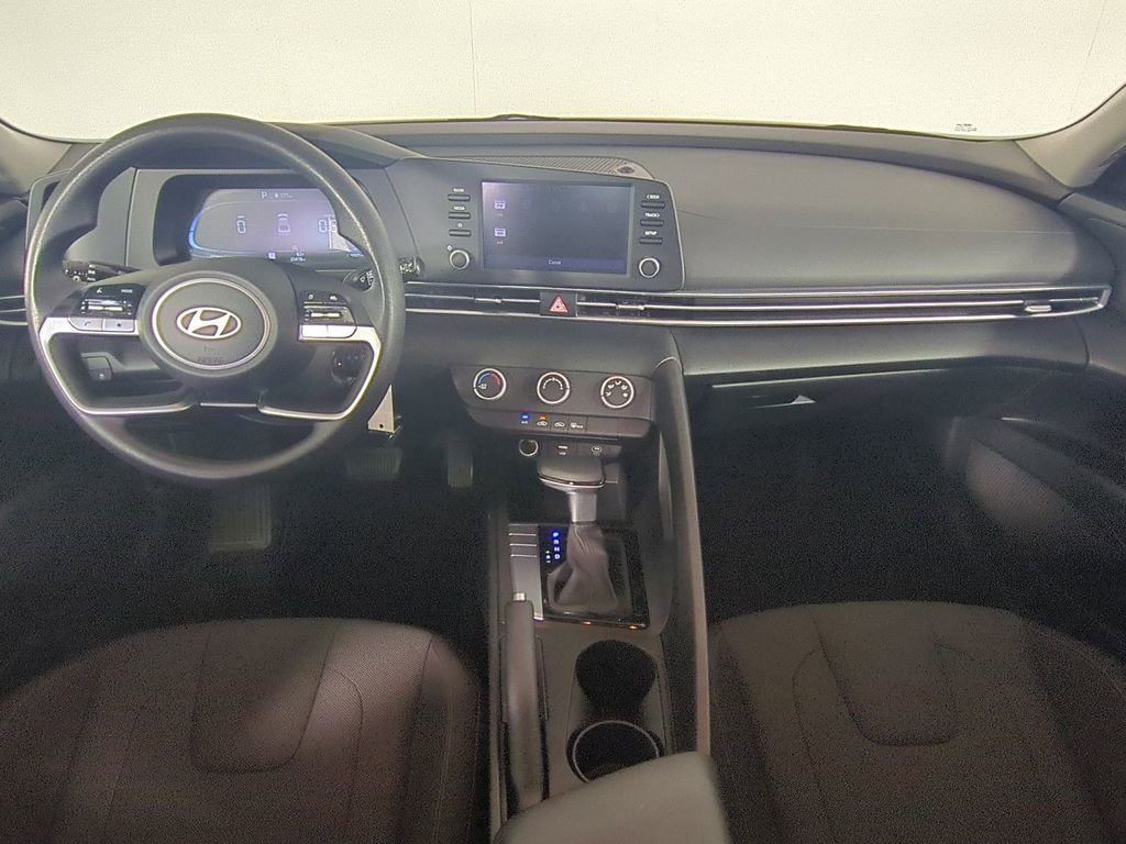 Used 2024 Red Hyundai SE image 16