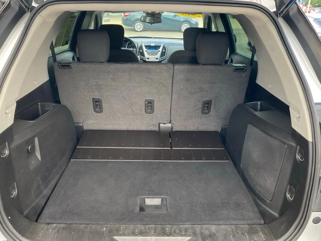 Used 2013 Silver Chevrolet LS image 11