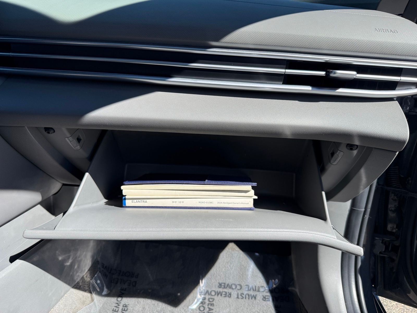 Used 2024 Gray Hyundai SEL image 30
