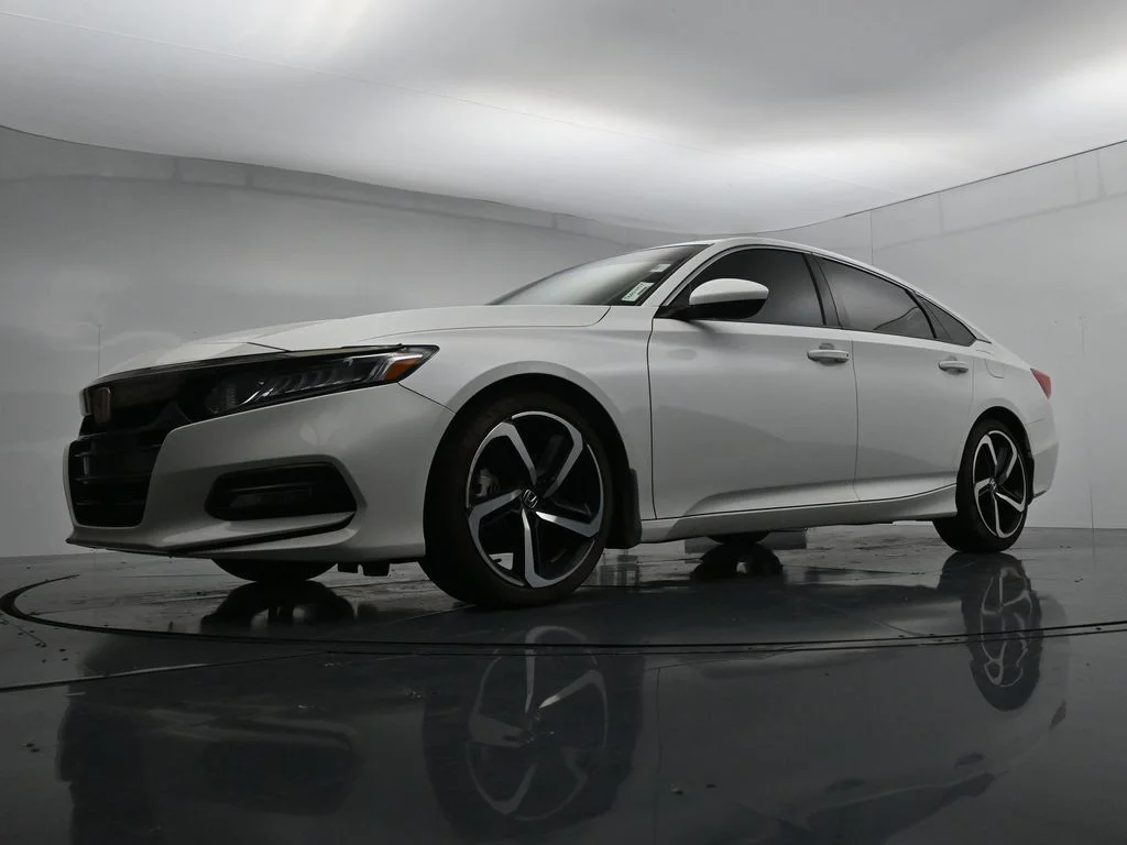 Used 2019  Honda Sport 2.0T image 33
