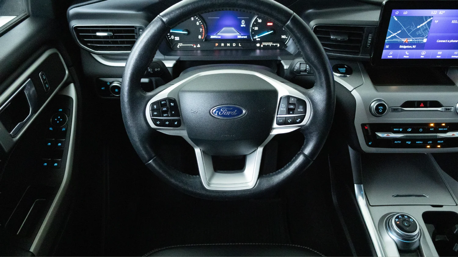 Used 2023 Gray Ford XLT image 11